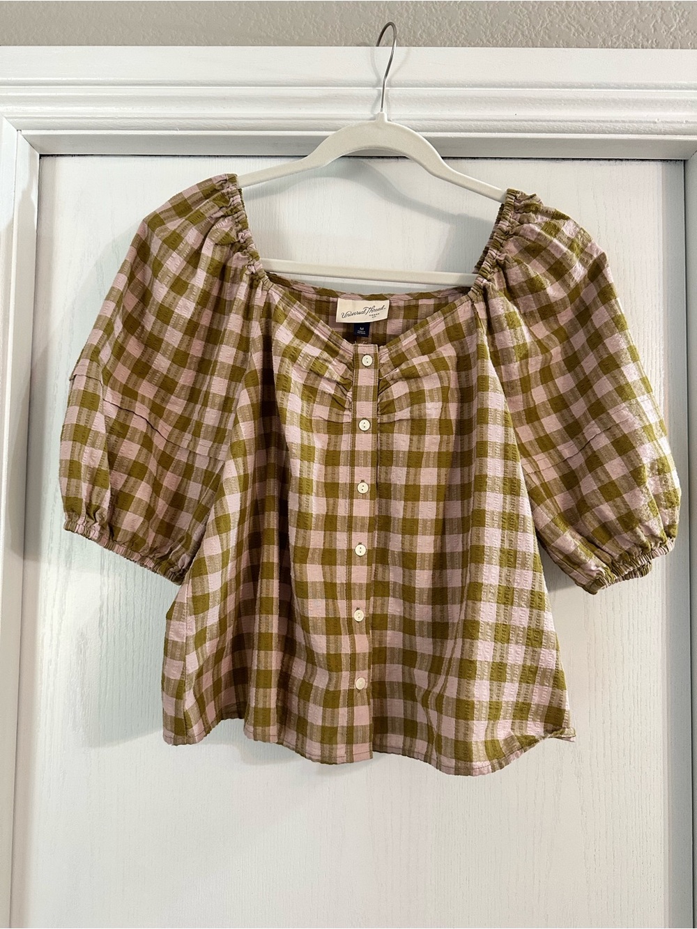 Universal Thread Pink & Olive Gingham Puff-Sleeve Button-Front Top